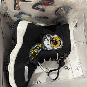 Dream Pairs Black and White Kids Winter Boots with Removable Patches